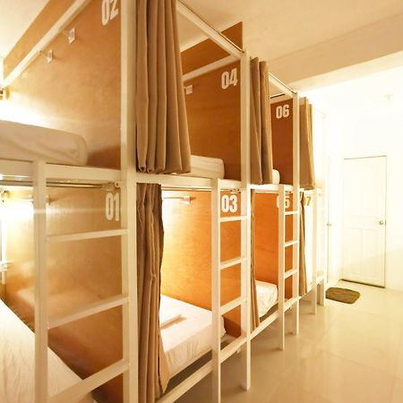 Nomadsmnl Hostel Paranaque City Exterior foto