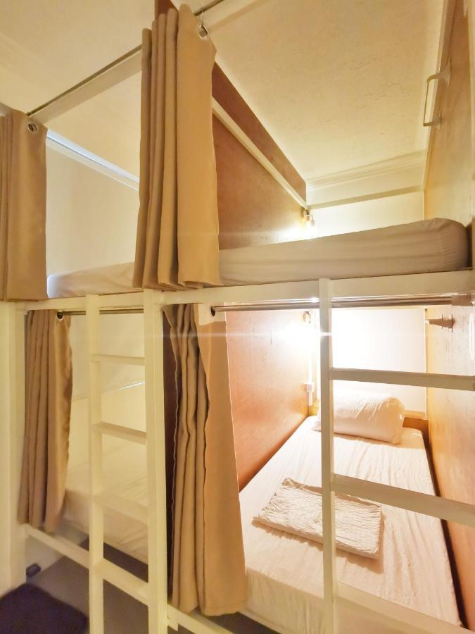 Nomadsmnl Hostel Paranaque City Exterior foto