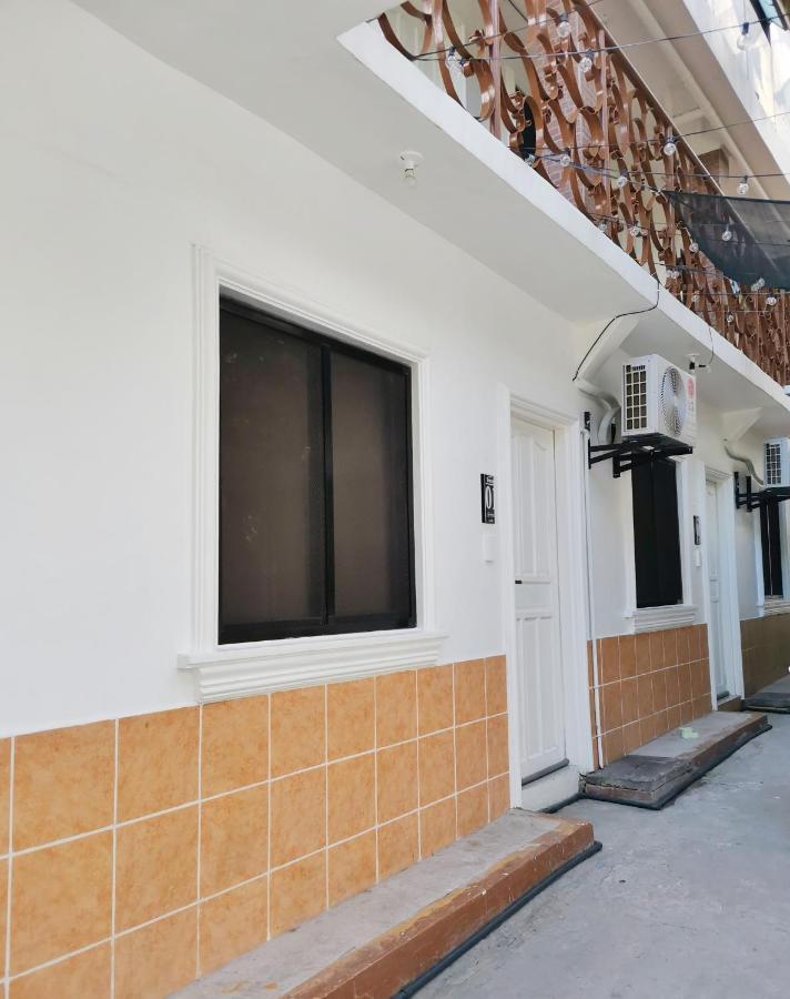 Nomadsmnl Hostel Paranaque City Exterior foto