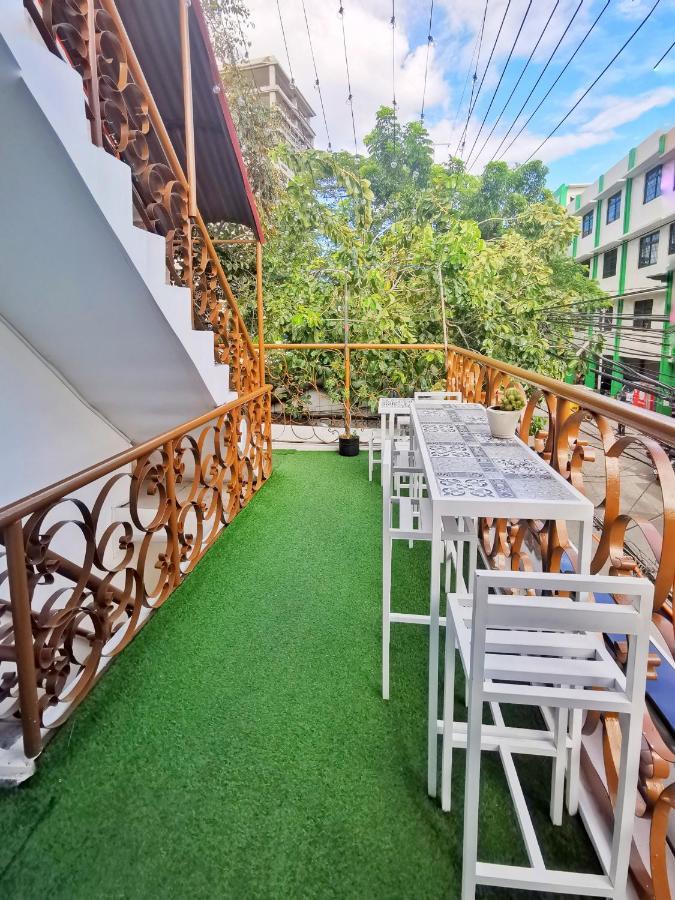 Nomadsmnl Hostel Paranaque City Exterior foto